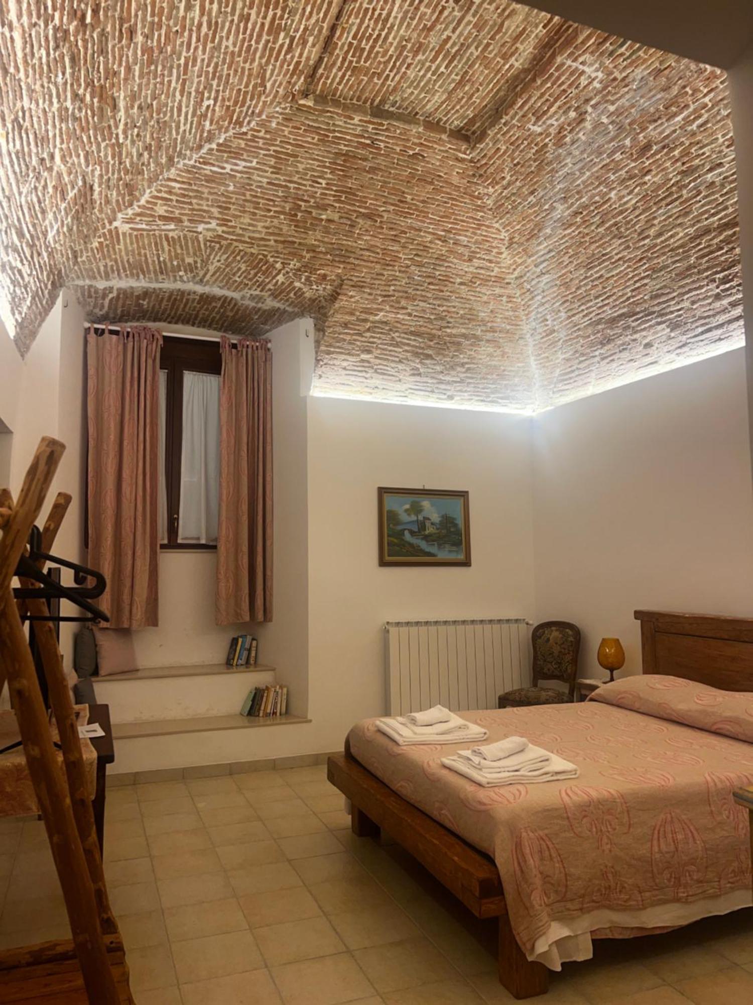 Апартаменти Vadolibera House Л'Аквіла Екстер'єр фото